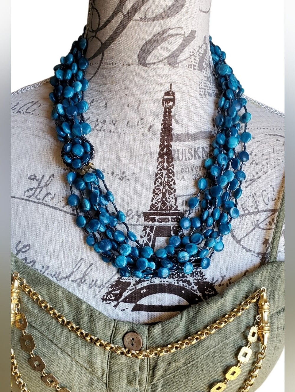Vtg. Mid-Century Japanese Lucite Necklace